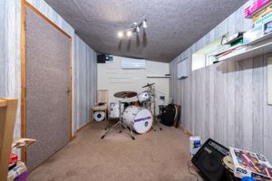 Music room/store- click for photo gallery